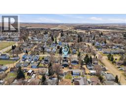 56 Iroquois Street W, Moose Jaw, SK S6H5A5 Photo 61