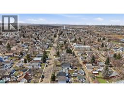 56 Iroquois Street W, Moose Jaw, SK S6H5A5 Photo 66