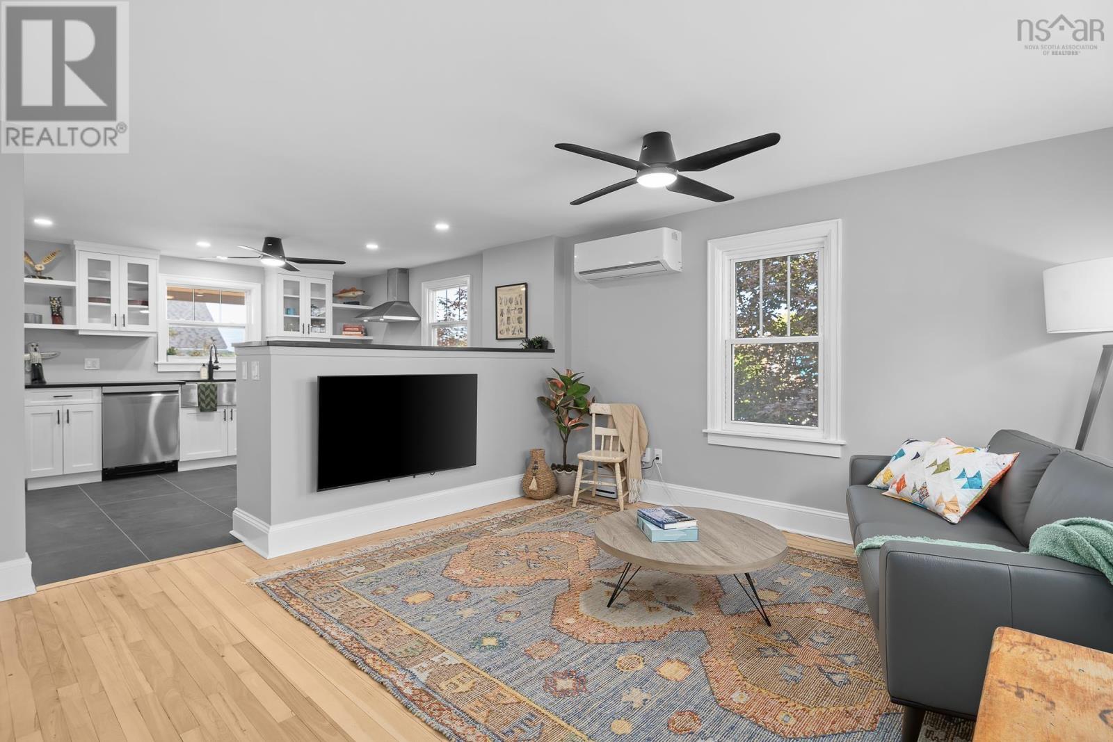 55 Lawrence Street - 4
