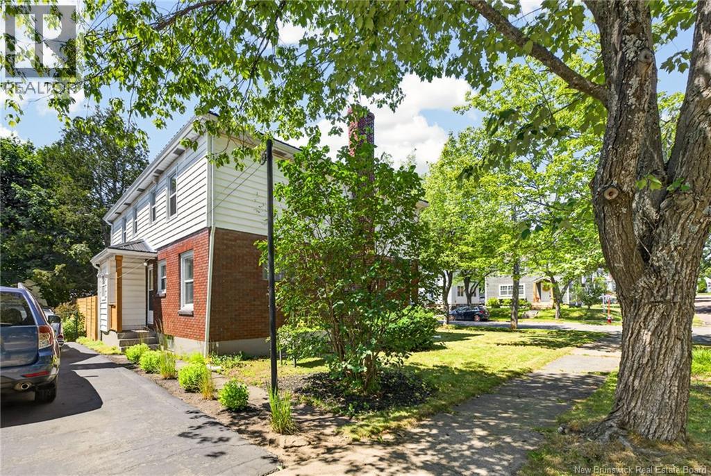 72-74 Burlington Avenue - 24