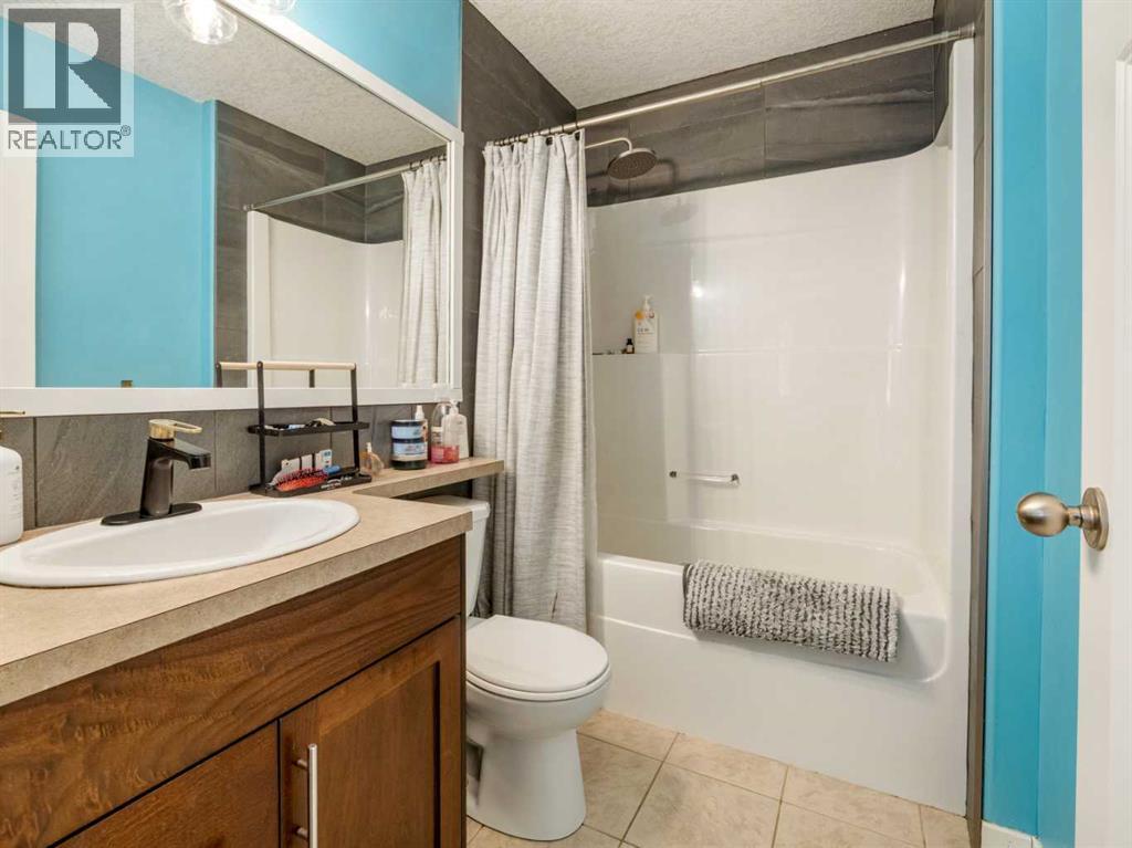 2244 18 Avenue - Image 23