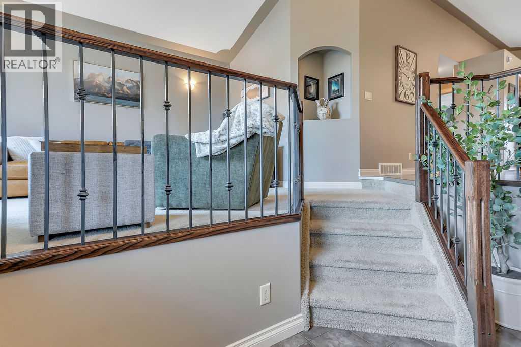 212 Cedar Square - Image 6