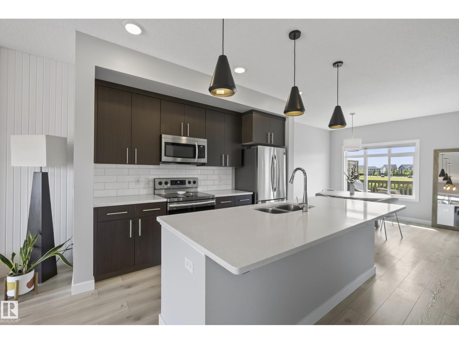 45 JOYAL WY - Image 7