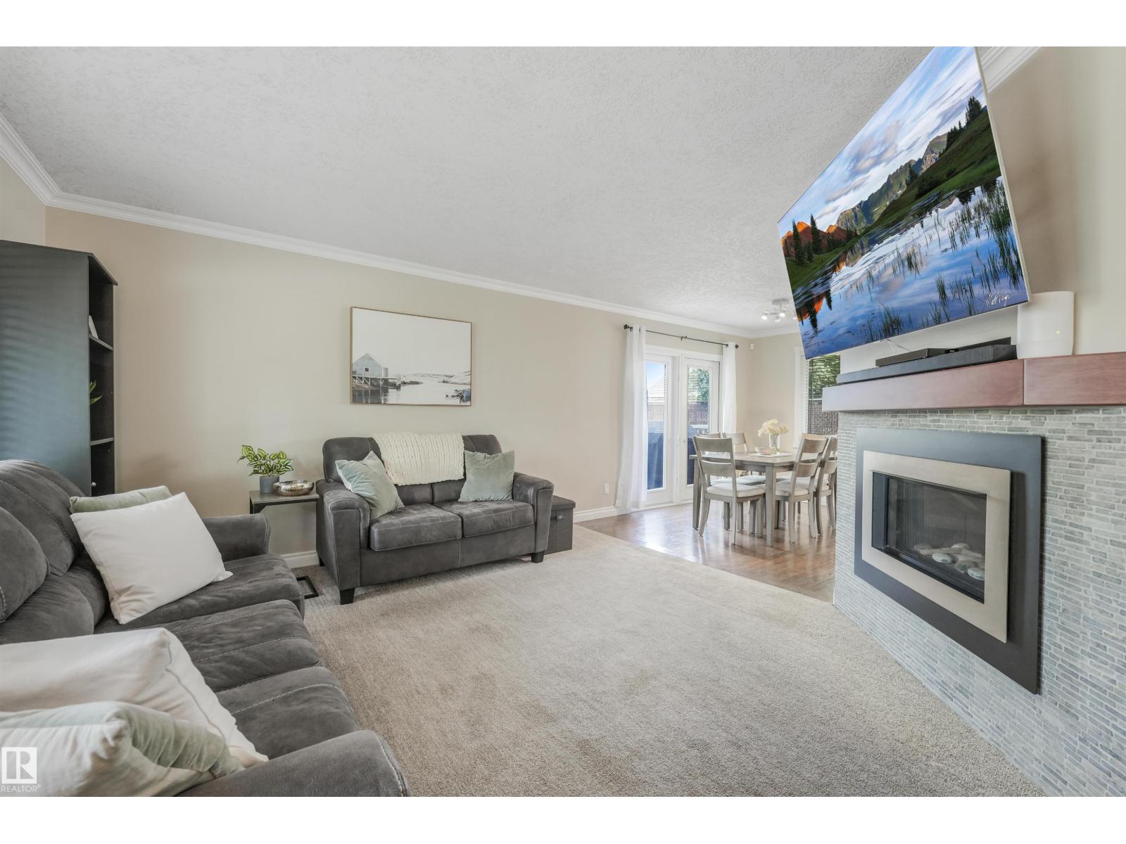 141 CAMELOT AV - Image 13