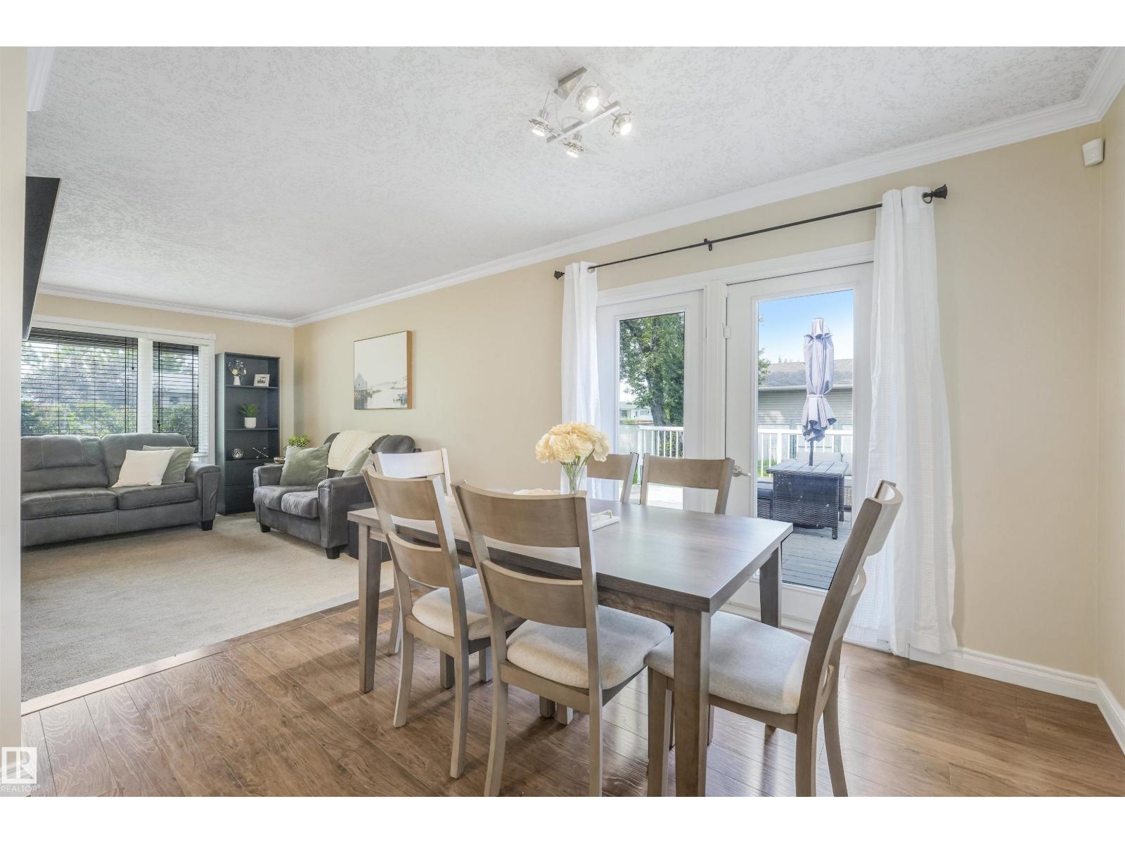 141 CAMELOT AV - 19