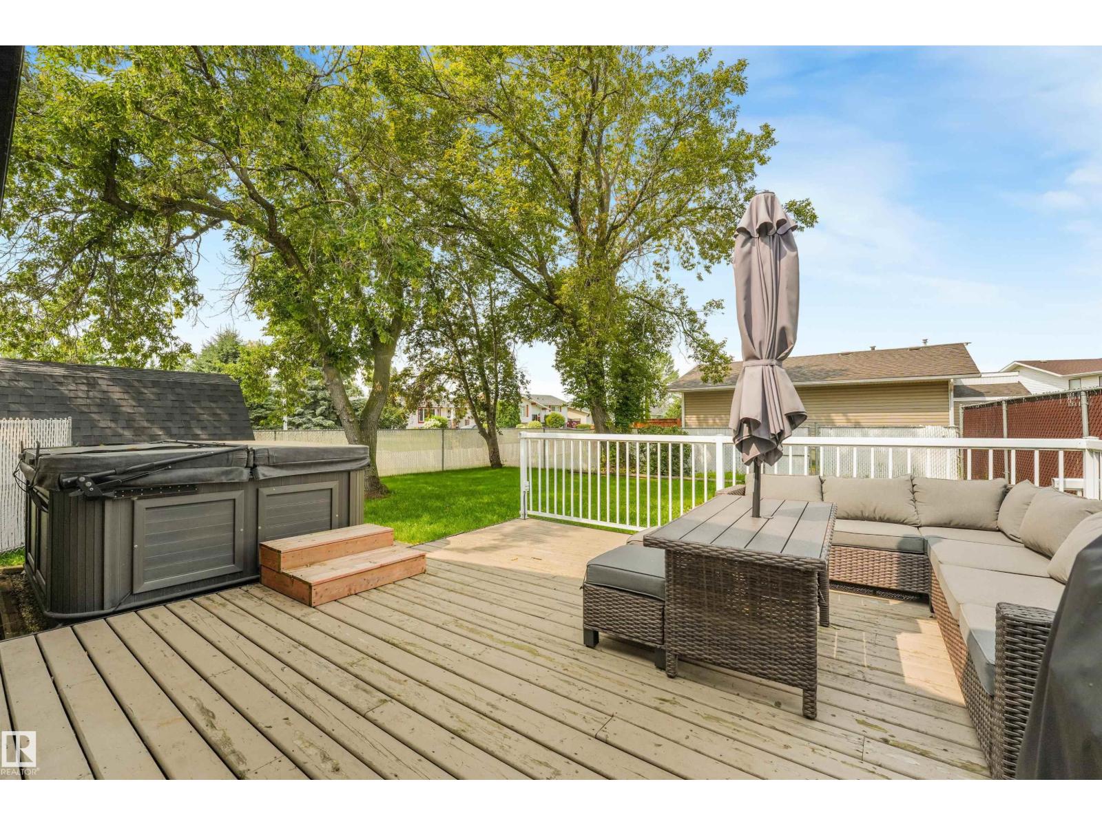 141 CAMELOT AV - Image 4