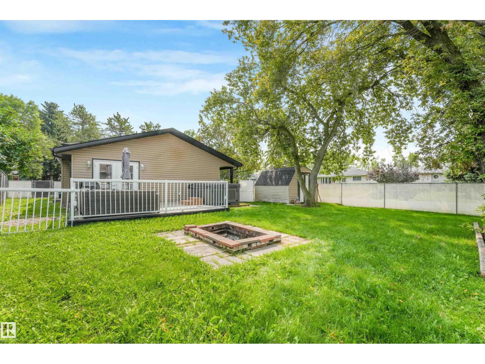 141 CAMELOT AV - 7