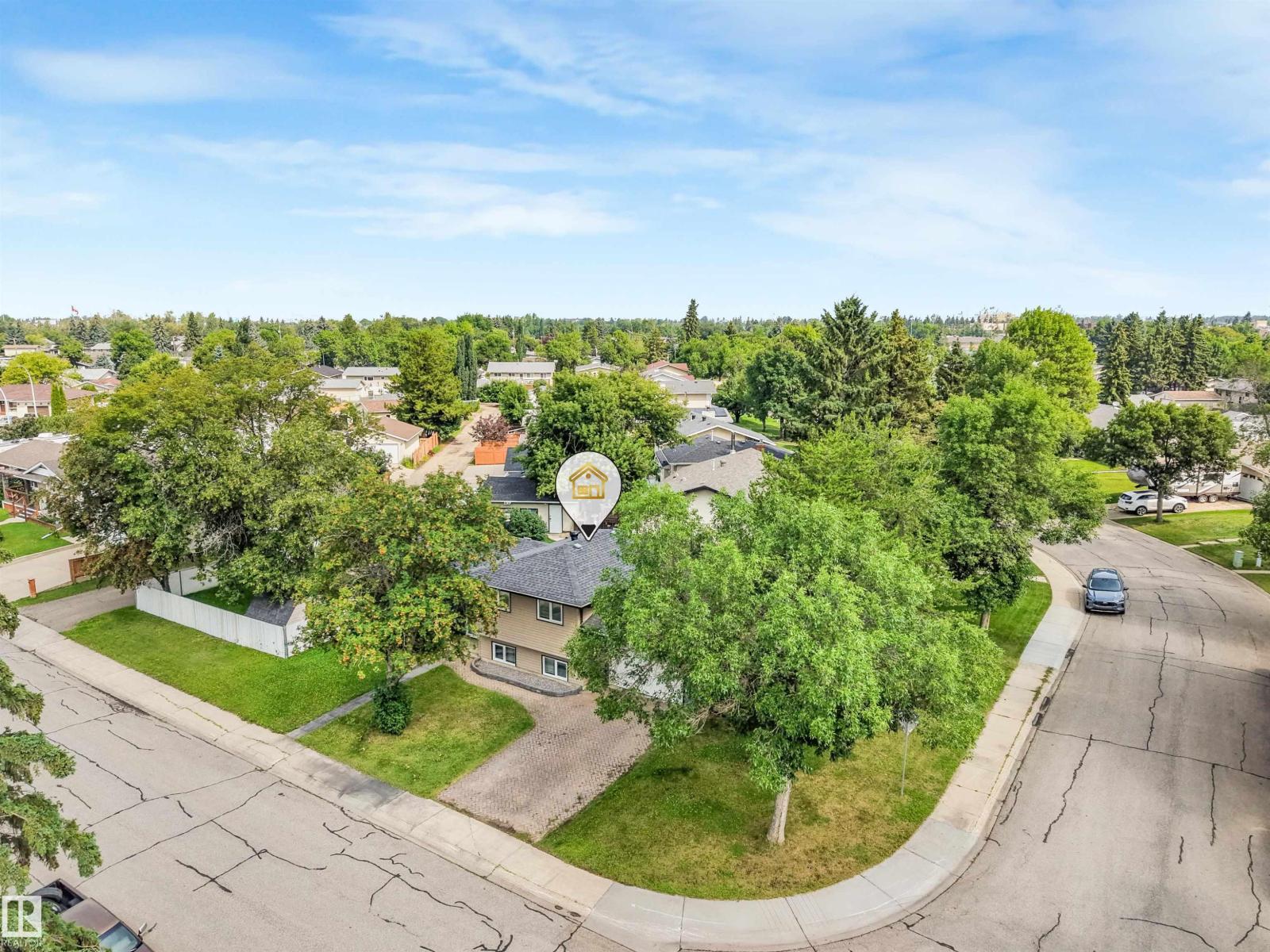 141 CAMELOT AV - 52