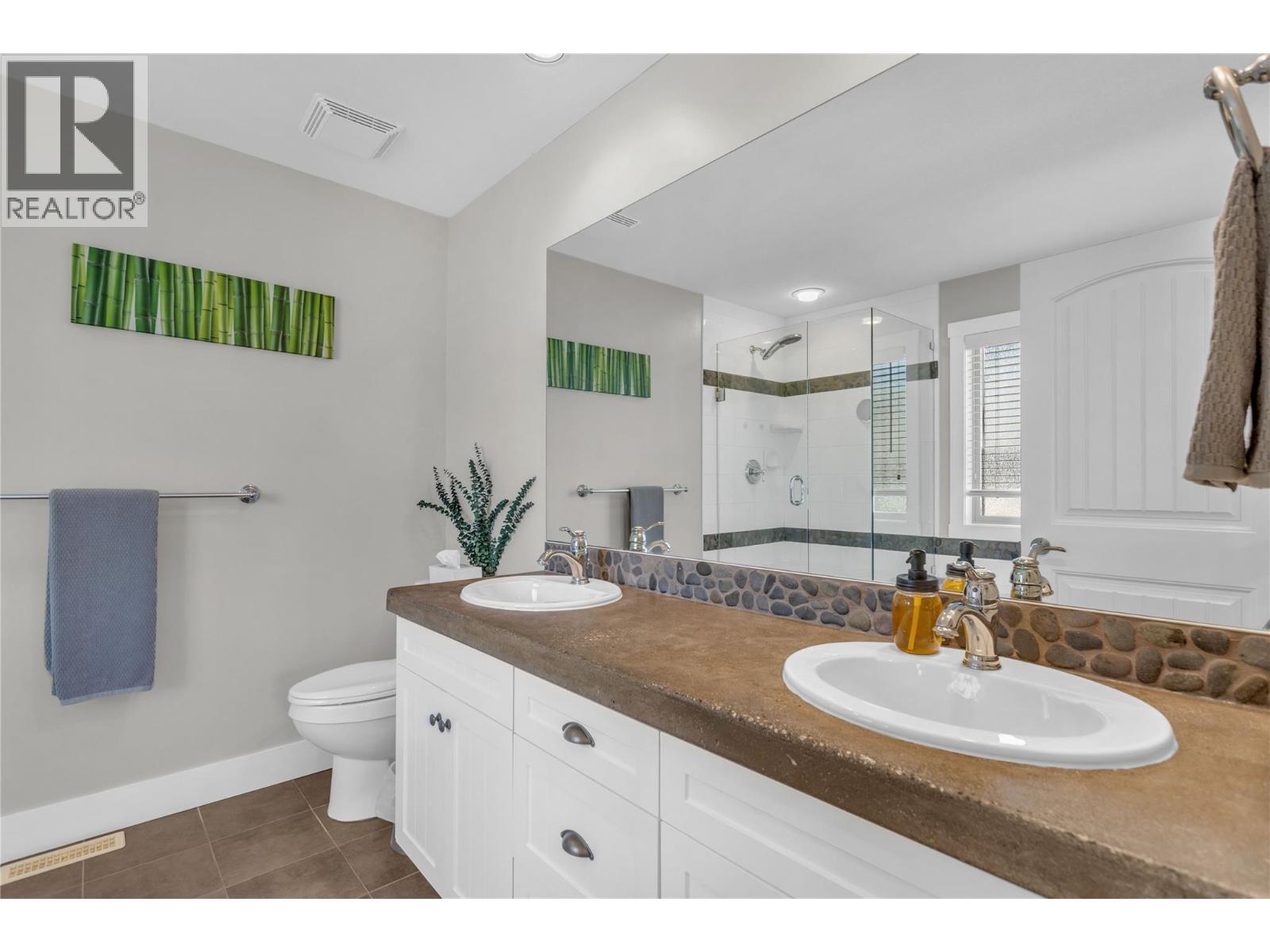 2493 Ironridge Road - 15