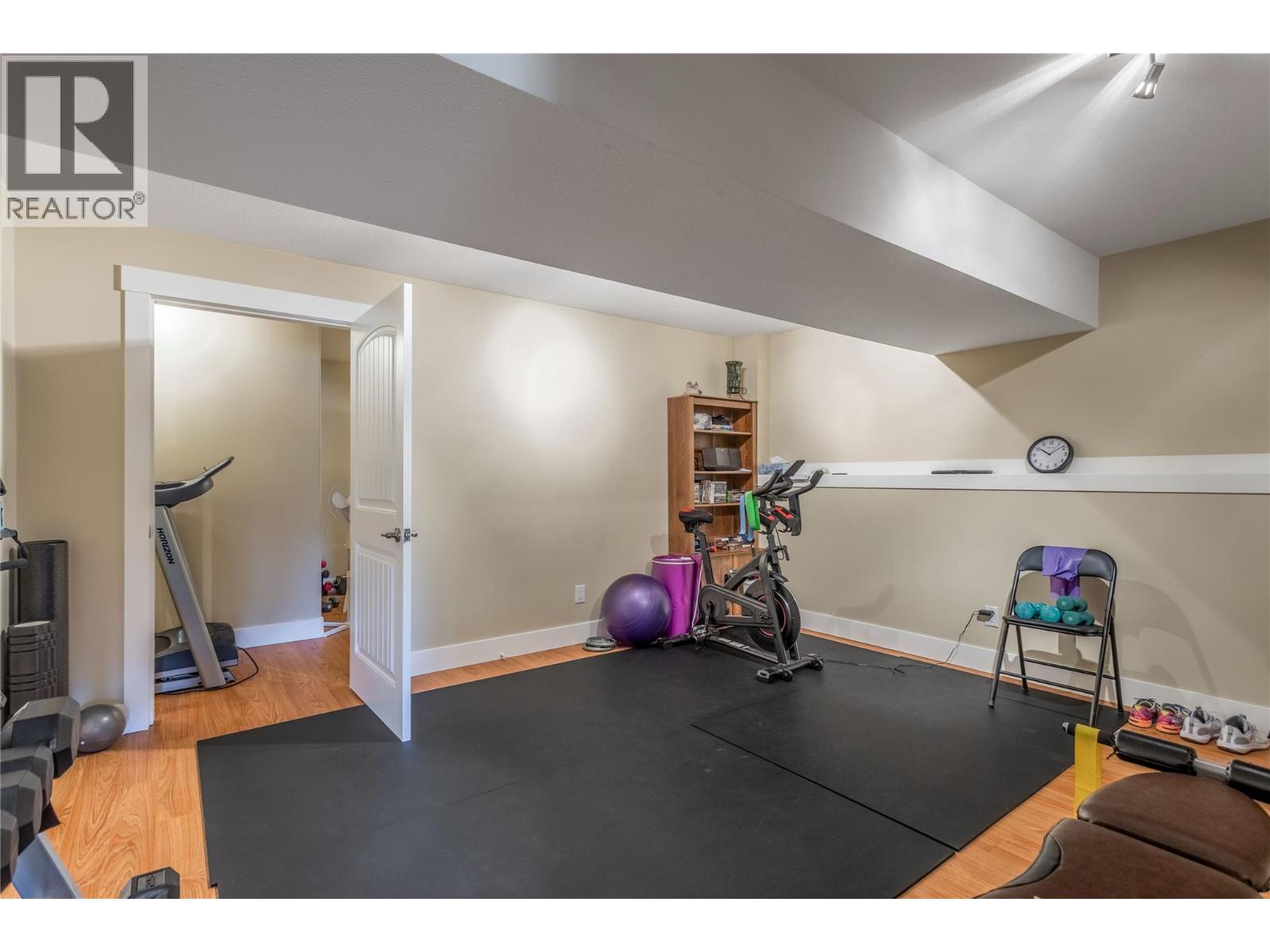 2493 Ironridge Road - Image 32
