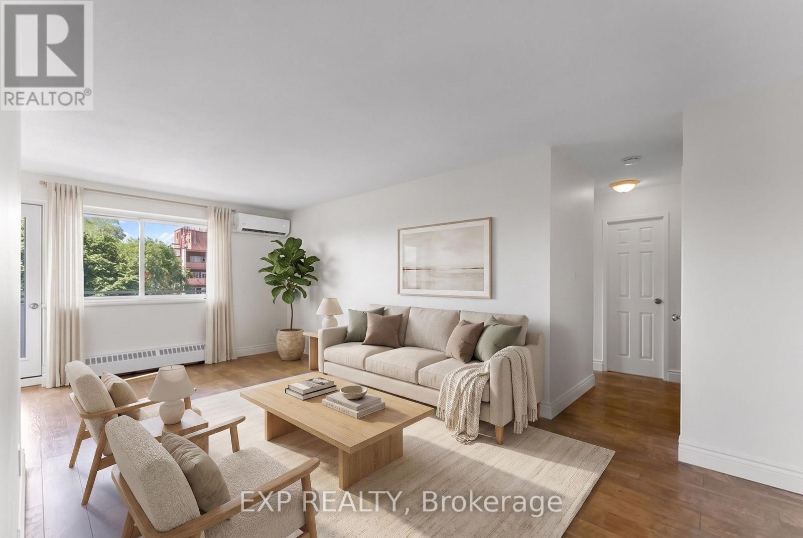Photo of 2485 Woking Crescent
