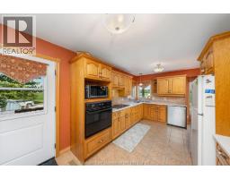 Dining room - 1270 Mandaumin Road, Dawn Euphemia, ON N0P2M0 Photo 13