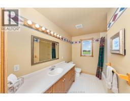 1270 Mandaumin Road, Dawn Euphemia, ON N0P2M0 Photo 32
