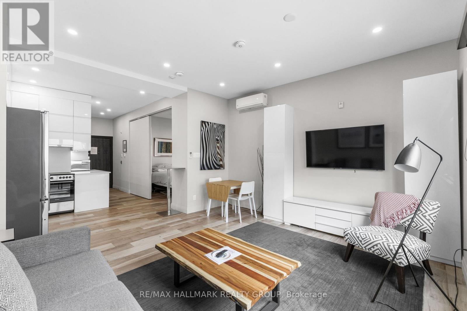 1 Bed, 1 Bath Multi-Family for Rent in Ottawa – 2 – 201 MACLAREN STREET, Ottawa – MLS# X13650590 - Image 8