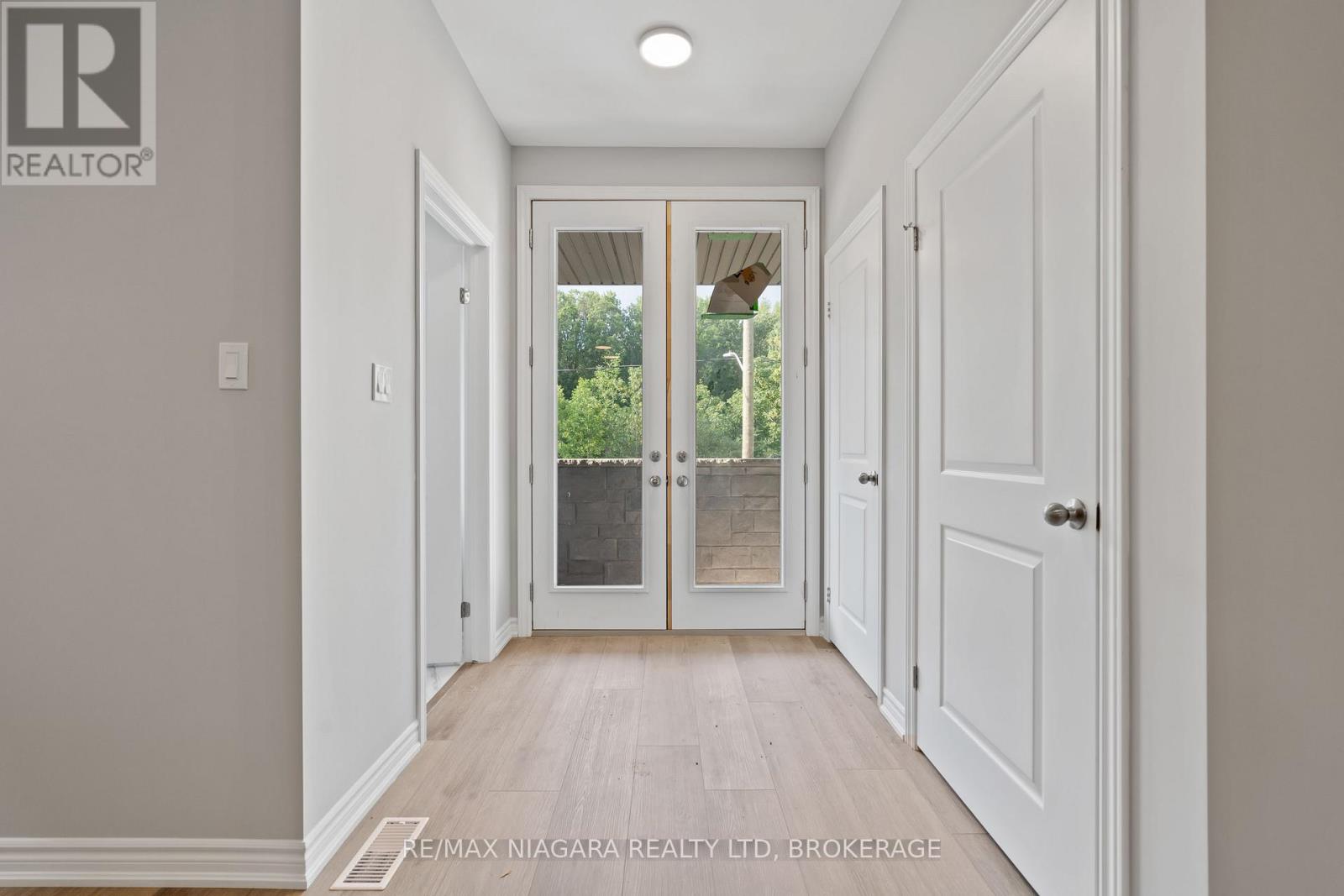 47 SUPERIOR STREET - Image 4