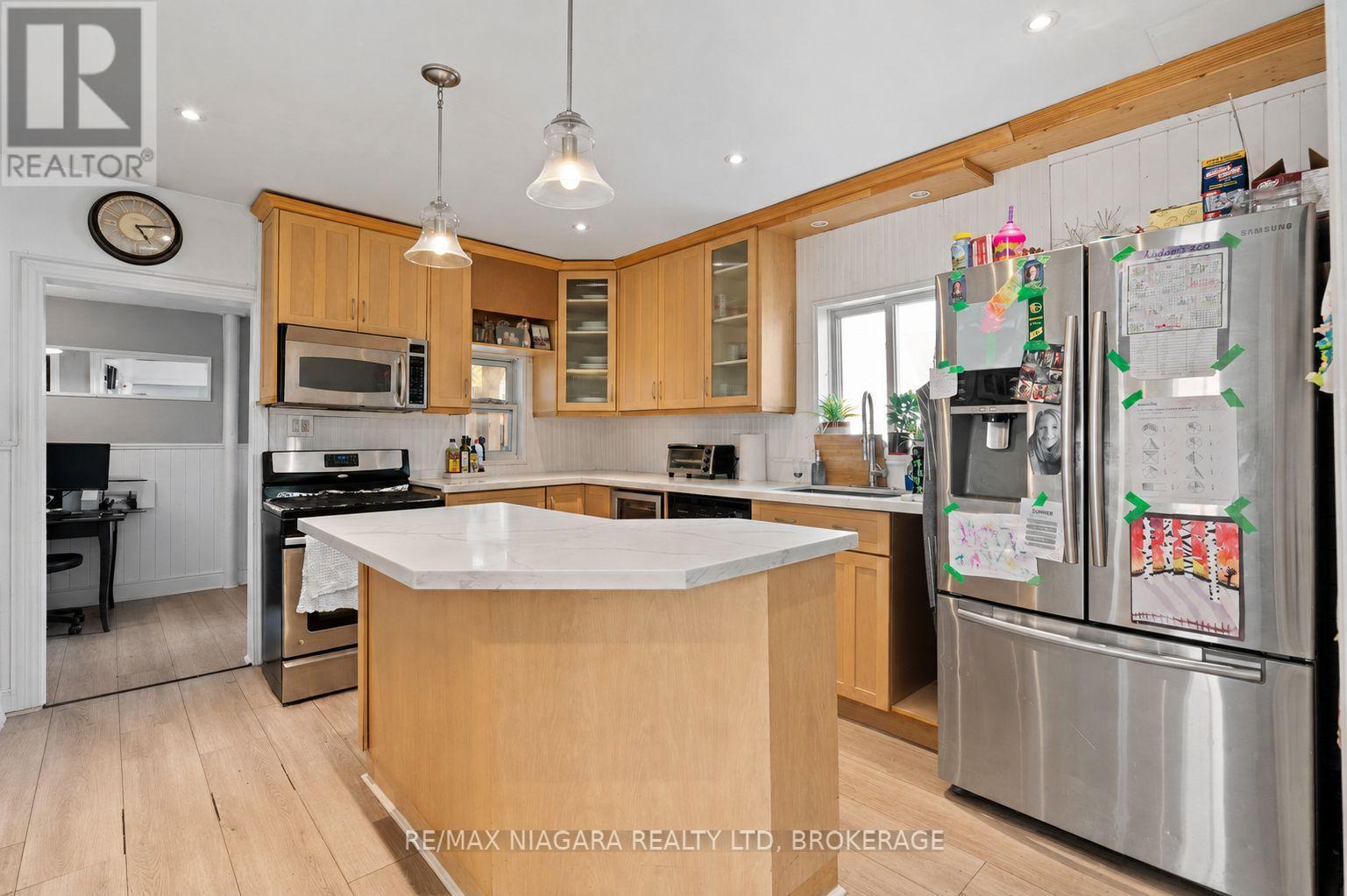 85 MAIN STREET W - Image 3