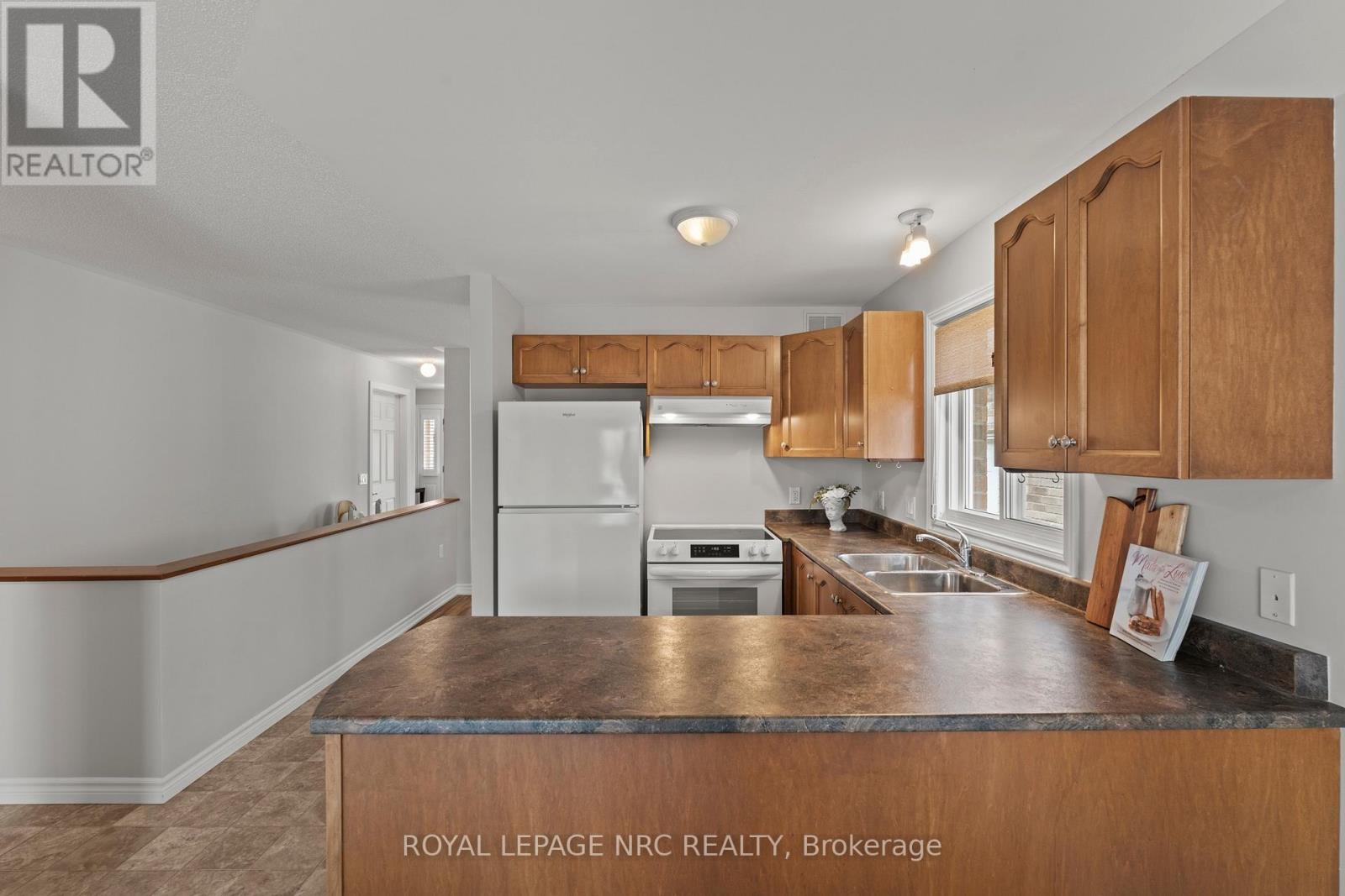 3988 SUNSET LANE - Image 12