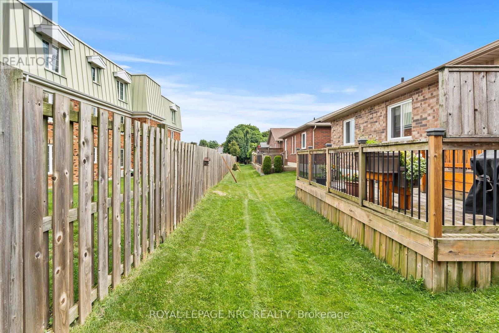 3988 SUNSET LANE - Image 22