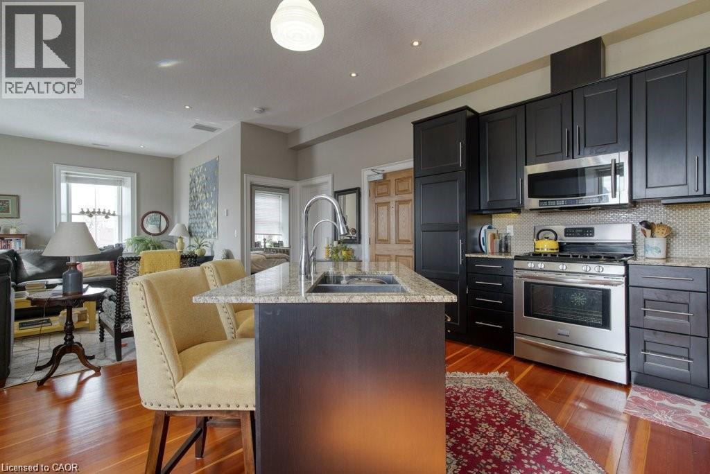 69 WELLINGTON Street Unit# 201 — photo 3