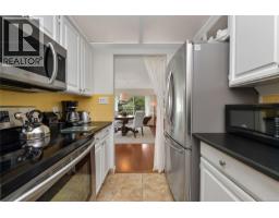Entrance - 305 2930 Cook St, Victoria, BC V8W3G3 Photo 9