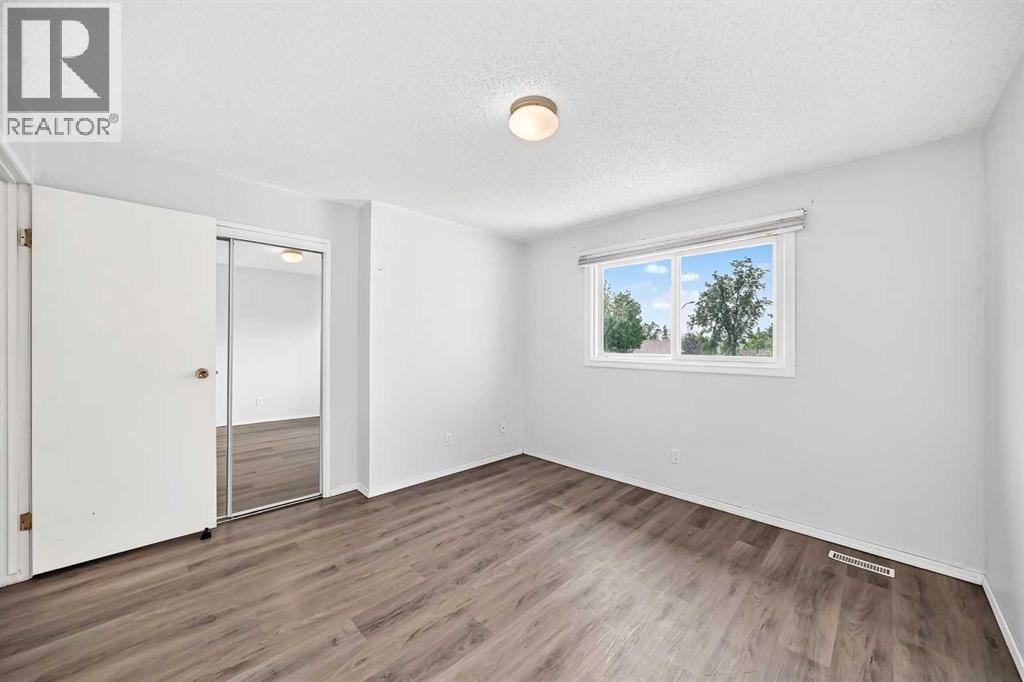 11 Falshire Terrace NE - 15