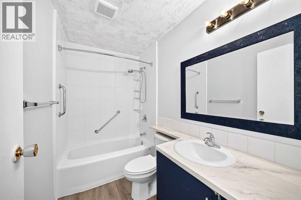 11 Falshire Terrace NE - 22
