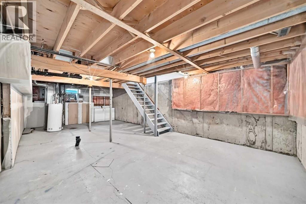 11 Falshire Terrace NE - 25
