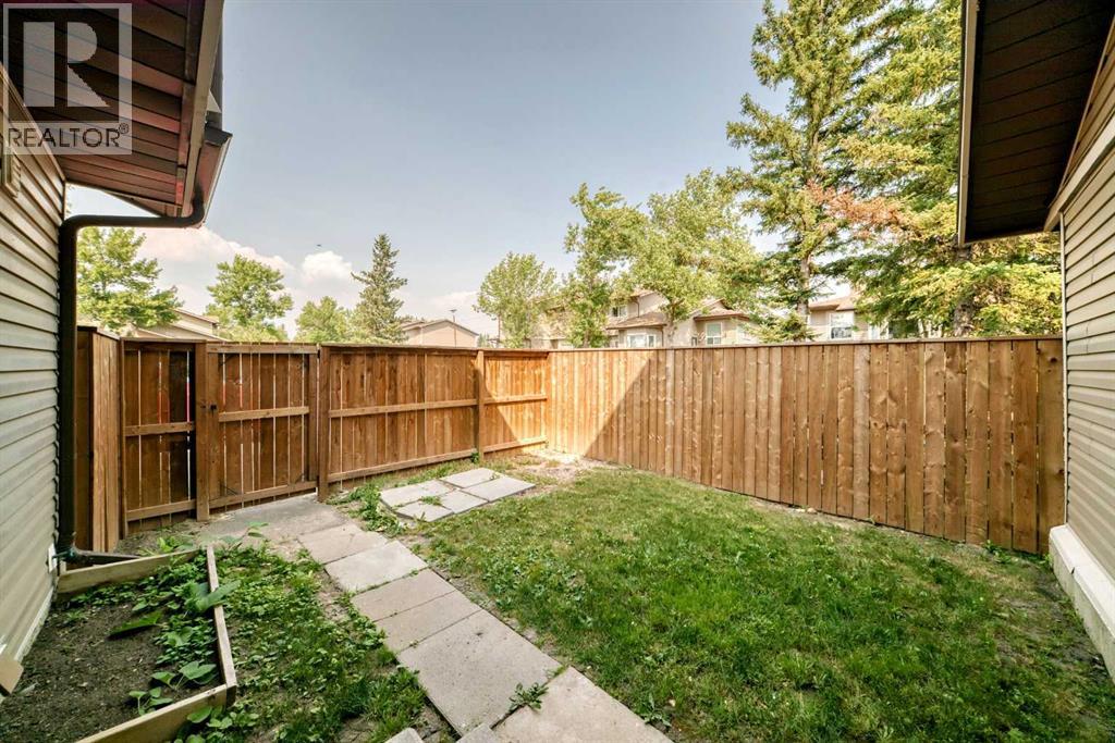 11 Falshire Terrace NE - 27