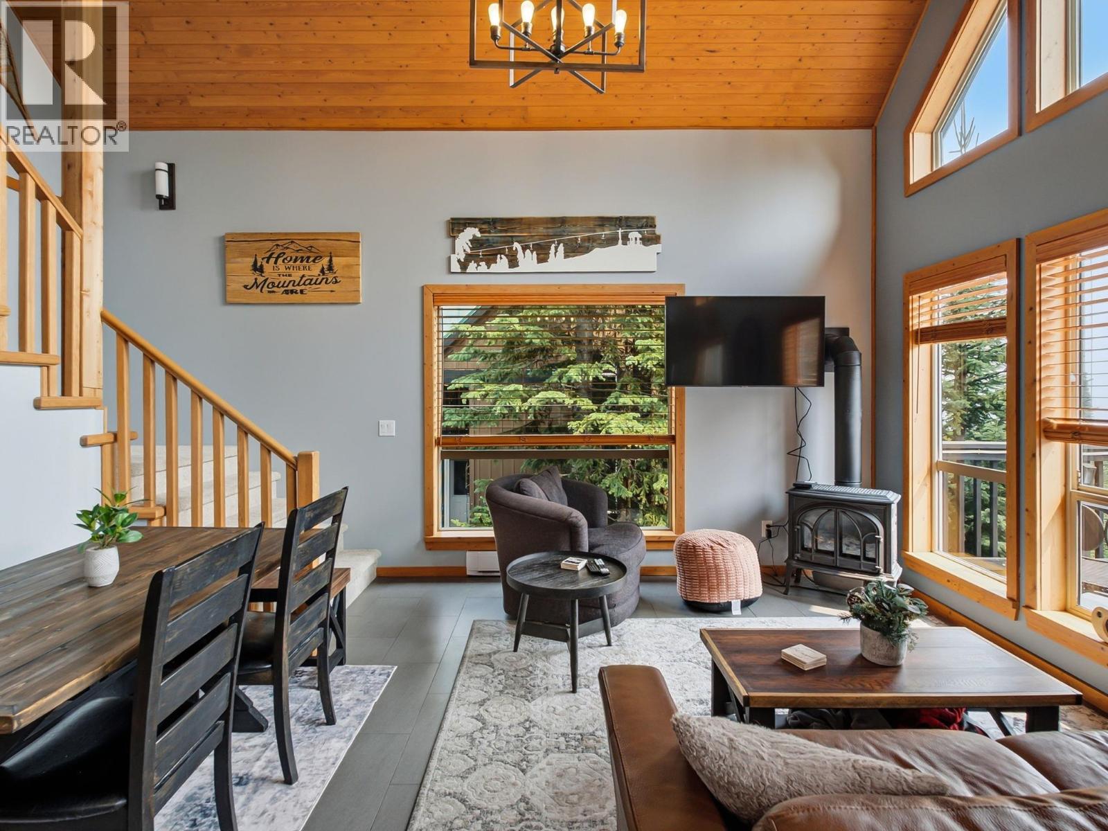 4833 Snow Pines Road - 5