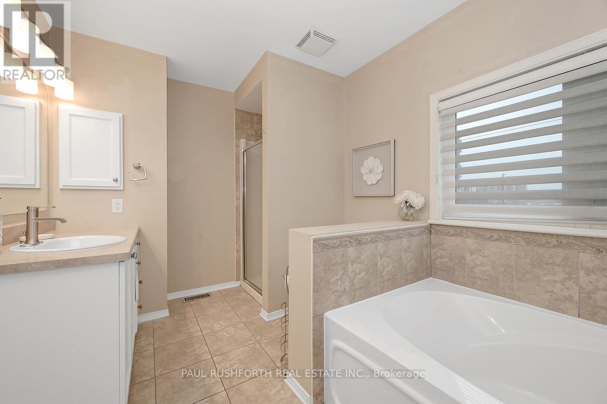 2 Bed, 2 Bath House for Sale in Ottawa – 225 KELTIE PRIVATE, Ottawa – MLS# X13011084 - Image 32
