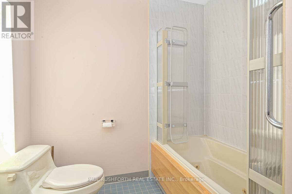 235 ELGIN STREET W - 17