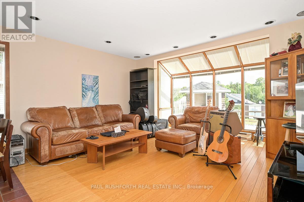 235 ELGIN STREET W - 4