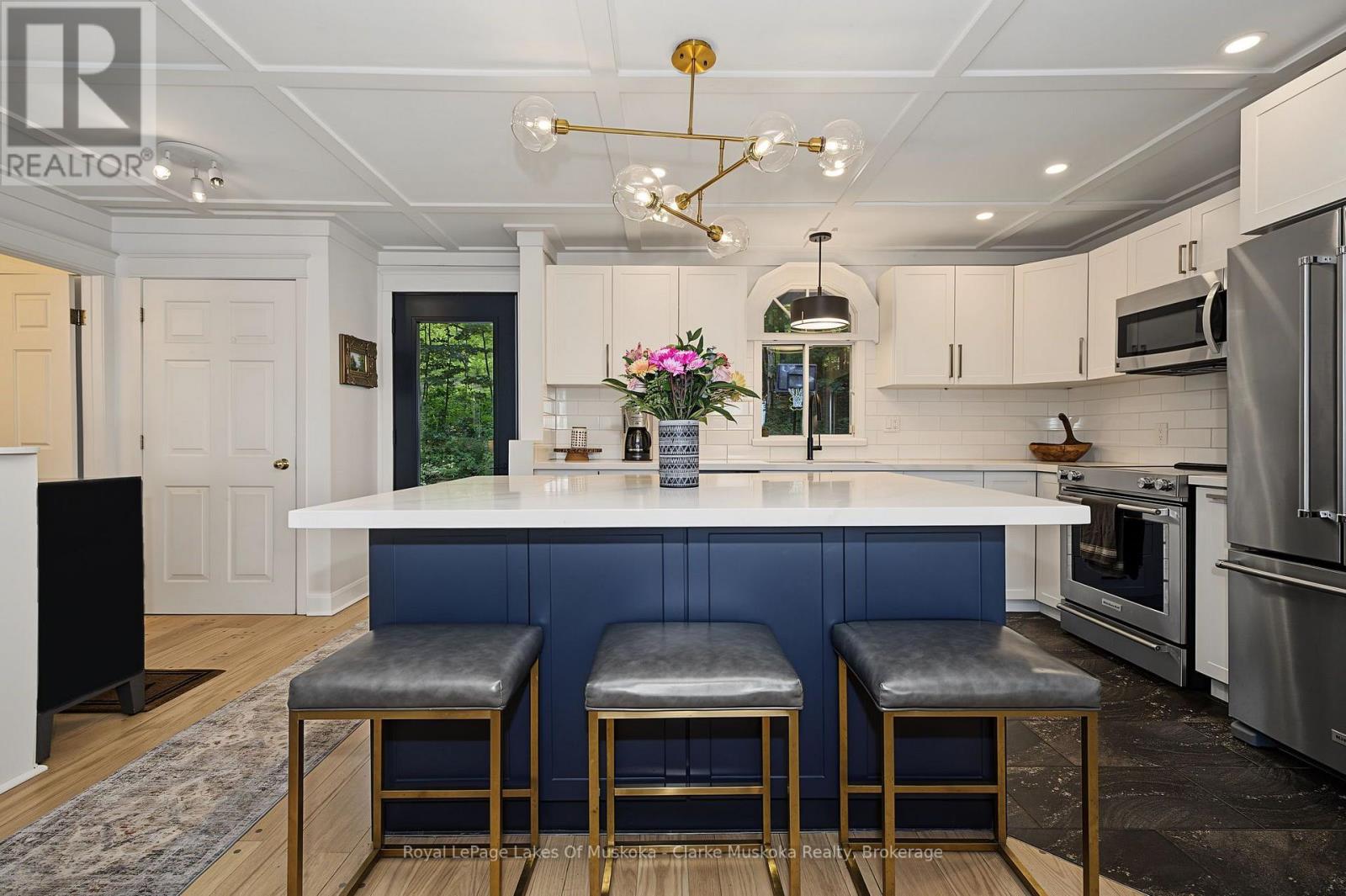 1048 BRACKENRIG ROAD - 20