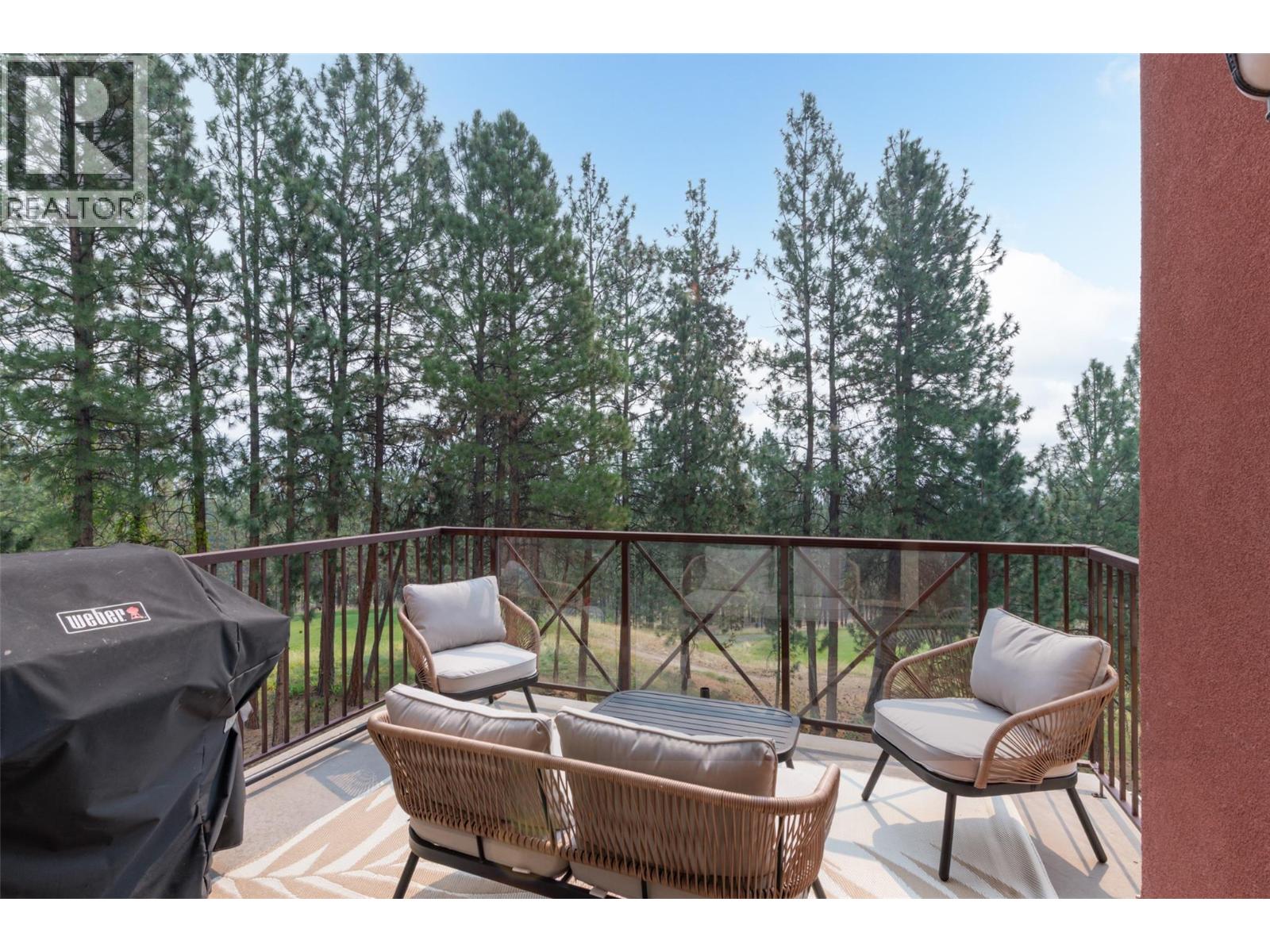 204 1795 Country Club Drive, Kelowna