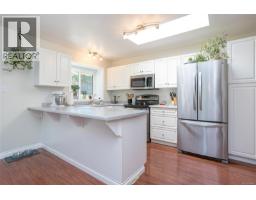 Kitchen - 6140 Denali Dr, Duncan, BC V9L5N4 Photo 8