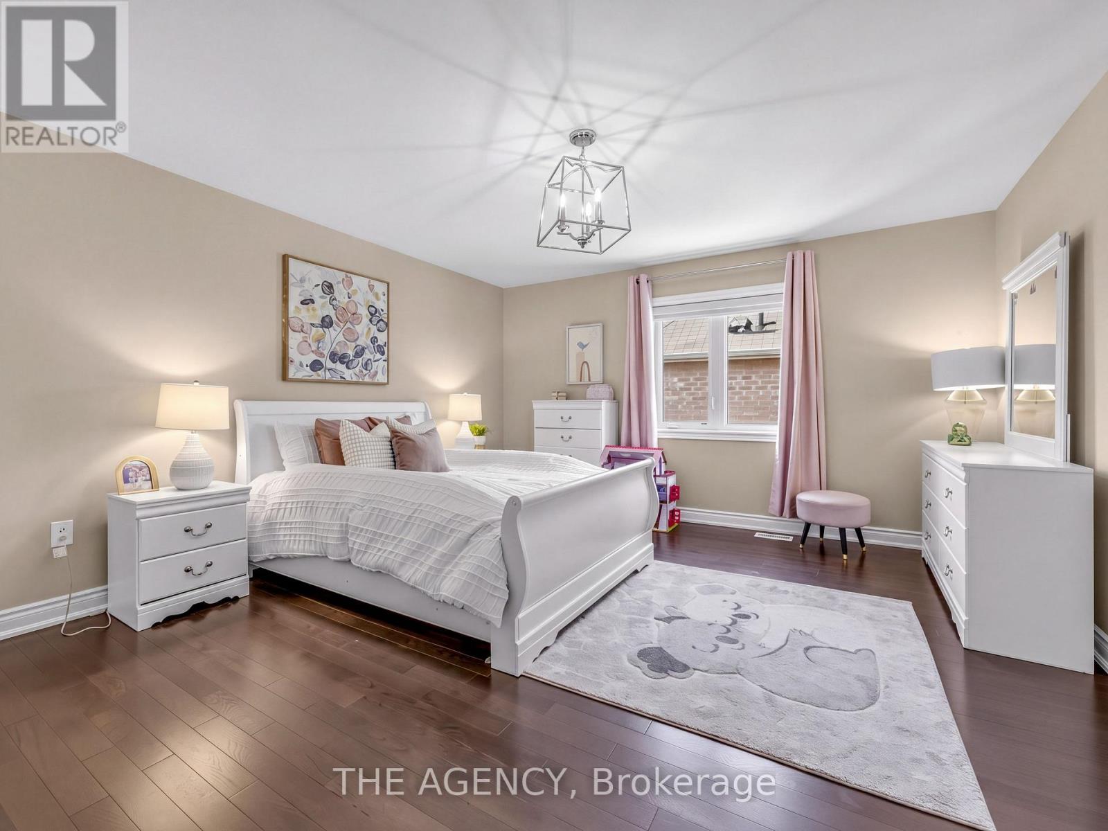 576 OAKWOOD DRIVE - 26