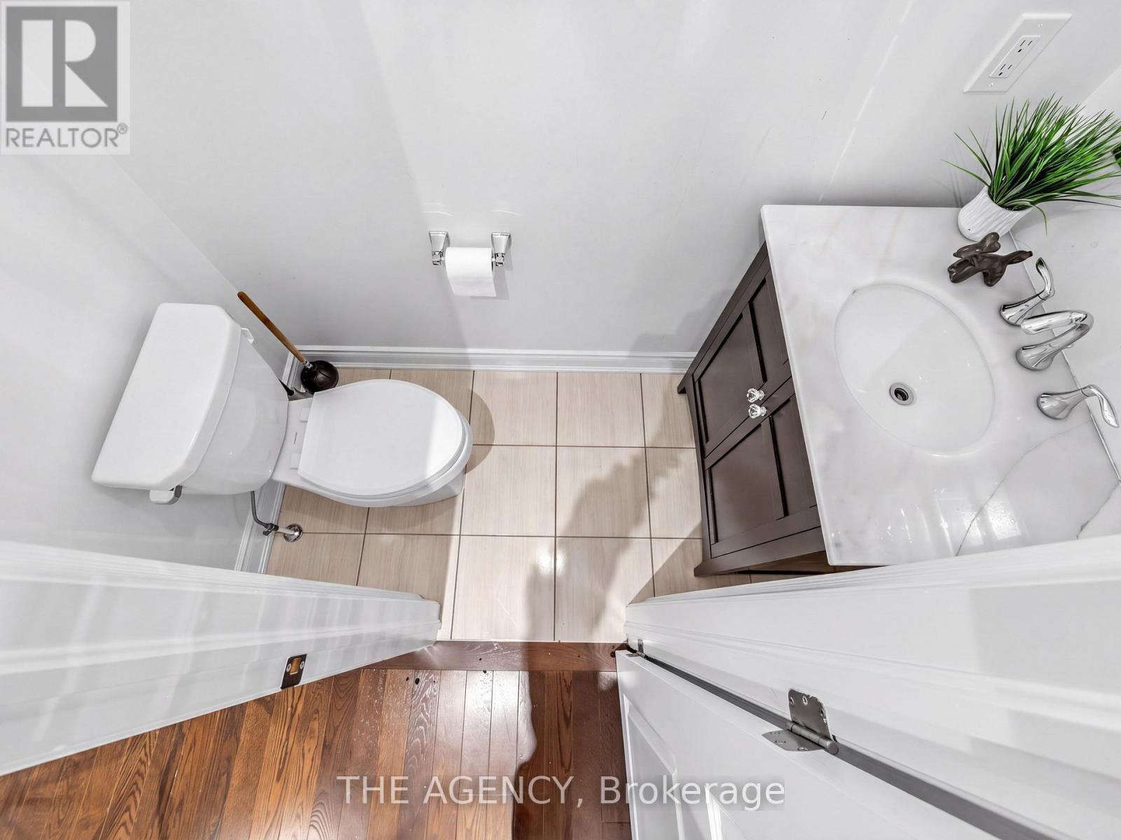 576 OAKWOOD DRIVE - 39