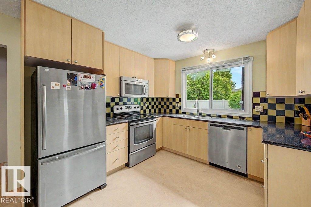 4207 109 A ST NW - 17