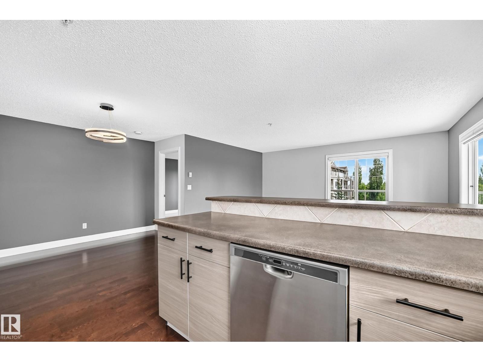 #301 13830 150 AV NW - 11
