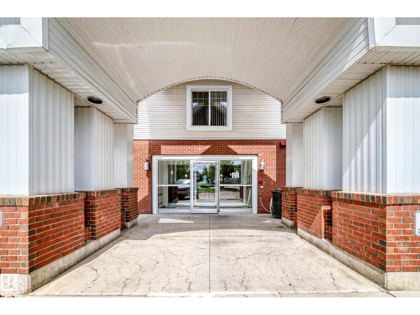 #301 13830 150 AV NW - Image 3