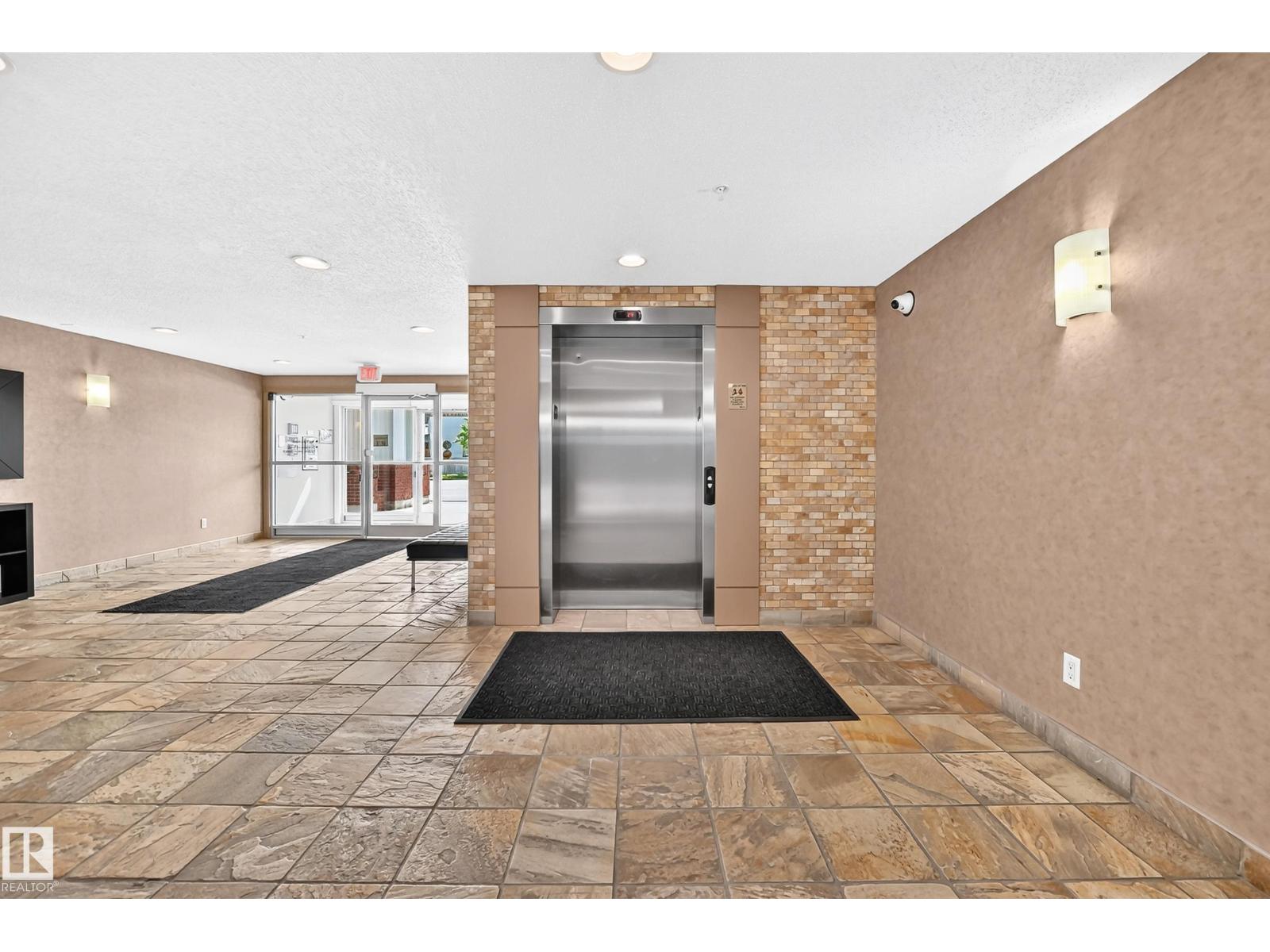 #301 13830 150 AV NW - Image 44