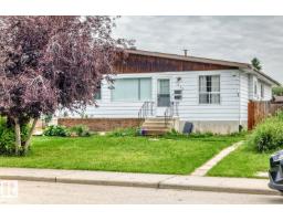 Duplex for sale at 1035 Lakewood Rd N NW, Edmonton — MLS® E4502647