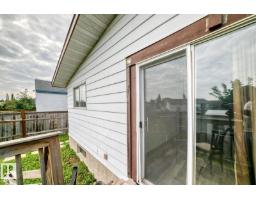 1035 Lakewood Rd N Nw, Edmonton, AB T6K3B1 Photo 34