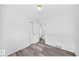 1035 Lakewood Rd N Nw, Edmonton, AB T6K3B1 Photo 49