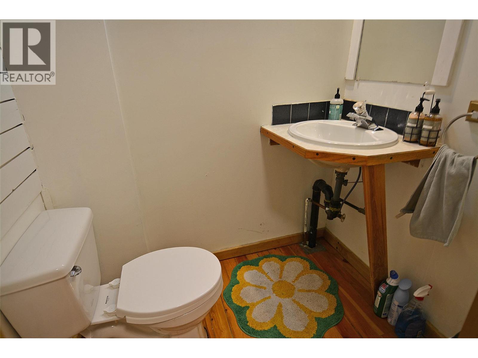 2022 Creek Street - 22