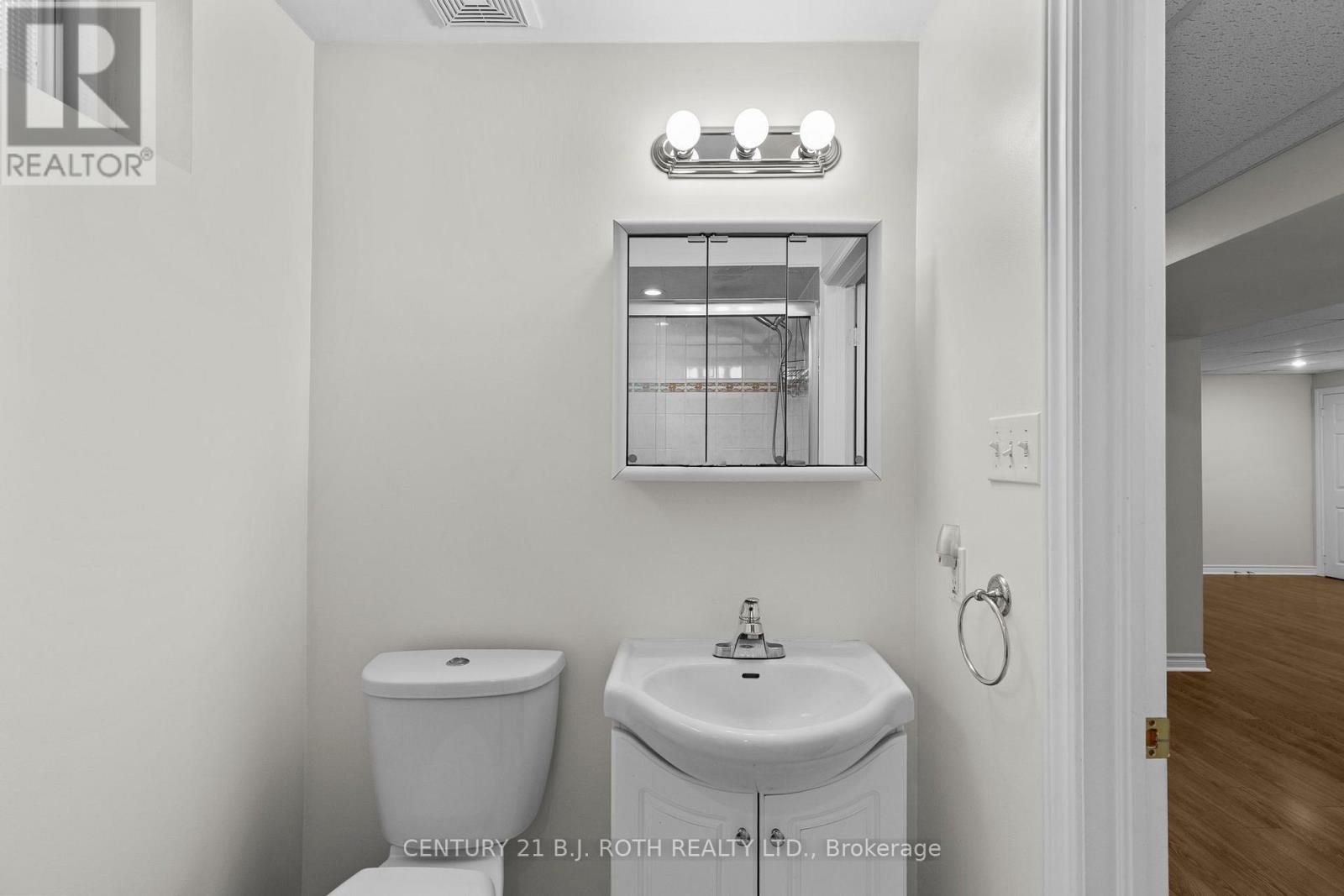 14 PRINCE GEORGE CRESCENT - 26