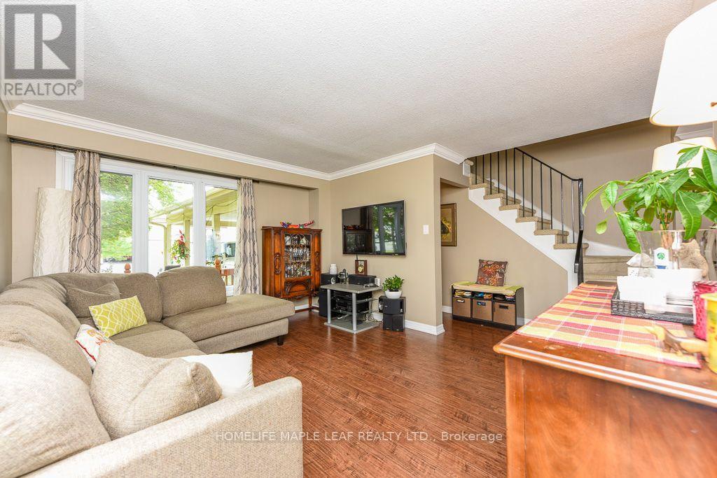 30 PRIMROSE CRESCENT - 11