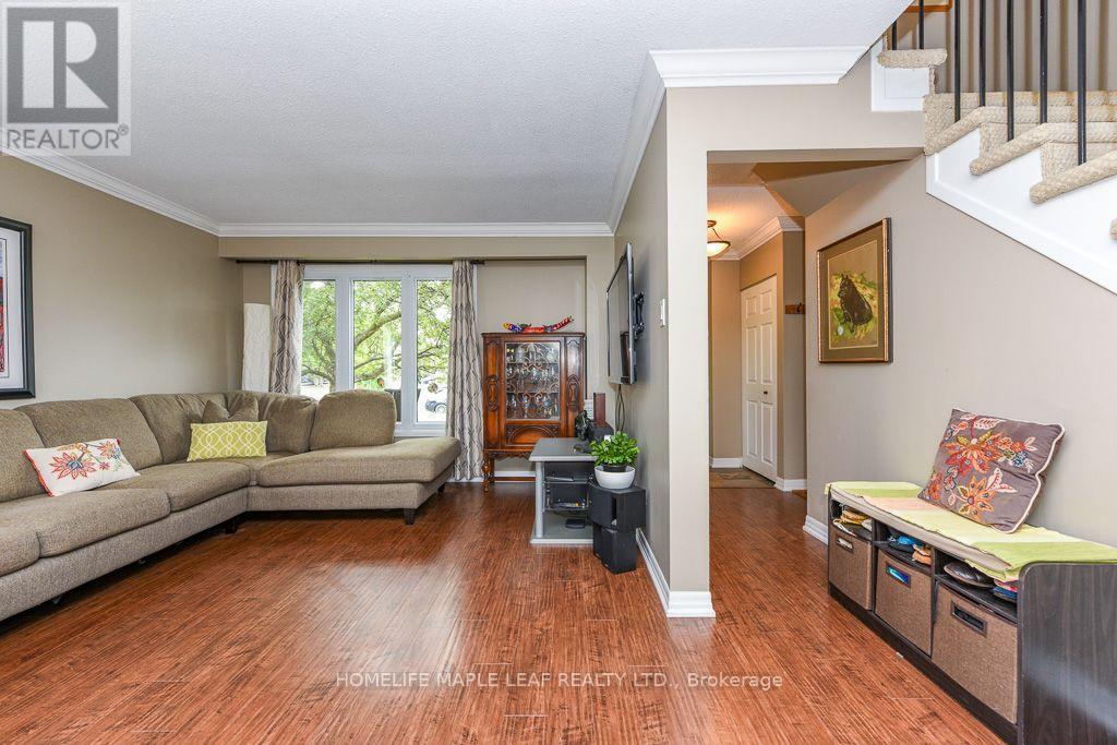 30 PRIMROSE CRESCENT - 17