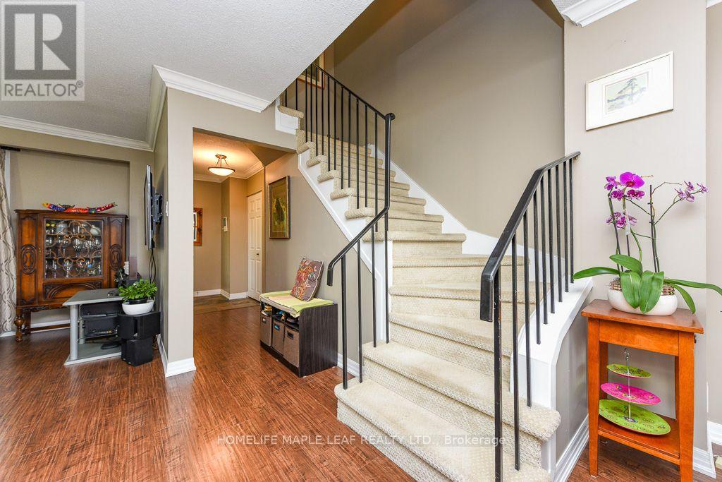 30 PRIMROSE CRESCENT - 18
