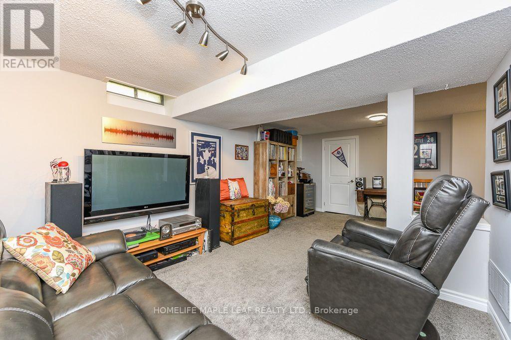 30 PRIMROSE CRESCENT - 38